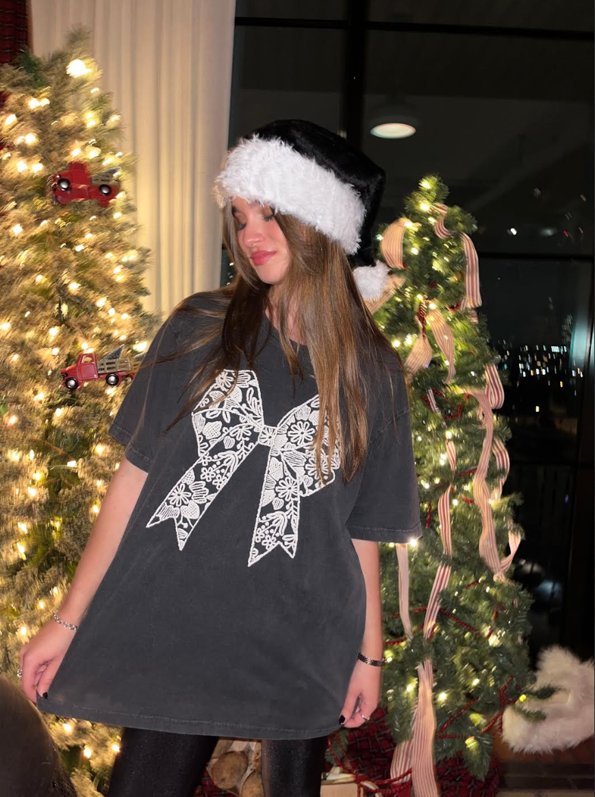 Bow Puff Print Relaxed Wash Tee